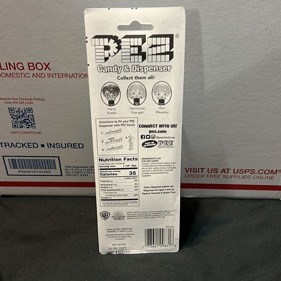 Voldemort PEZ, Hermione Prop Costume Wand,and Albus Dumbledore holographic card - Picture 4 of 9